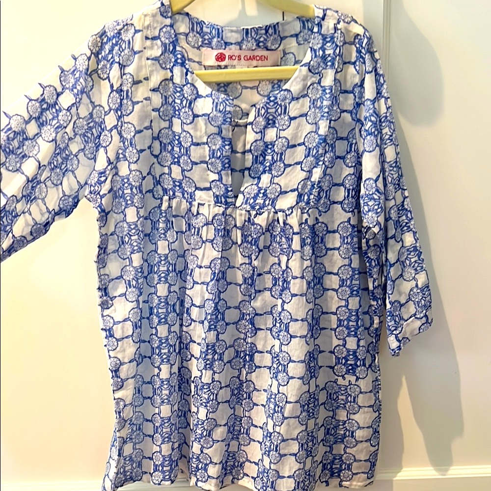 NWOT Ro’s Garden Blue / white print dress.  Slightly sheer 100% cotton. Sz 6